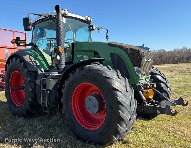 image for item EY9881 2007 Fendt 924 Vario MFWD tractor