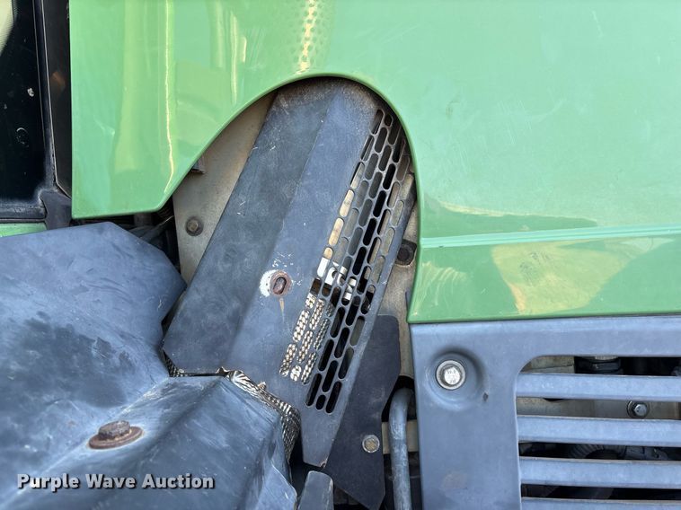 image for item EY9881 2007 Fendt 924 Vario MFWD tractor