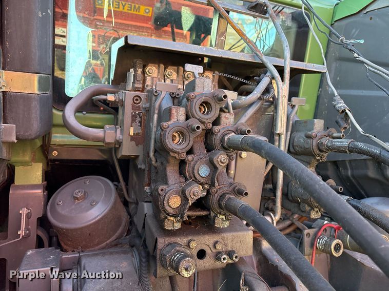 image for item EY9881 2007 Fendt 924 Vario MFWD tractor