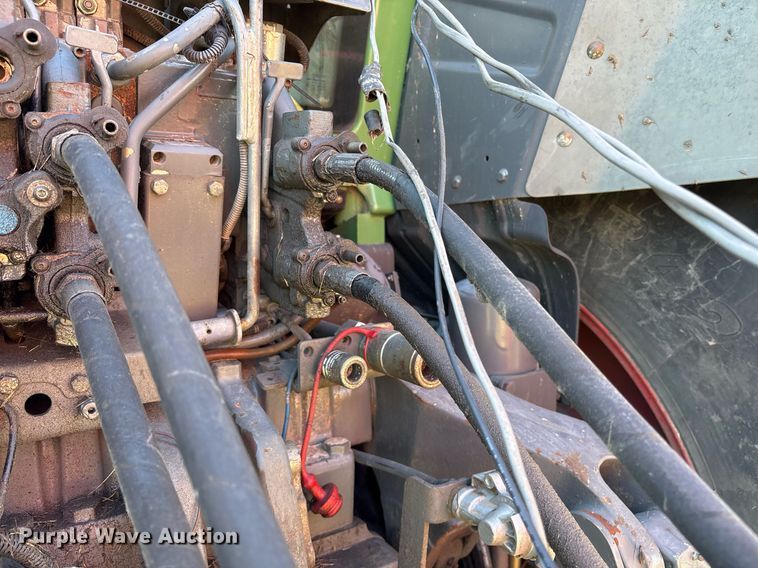 image for item EY9881 2007 Fendt 924 Vario MFWD tractor