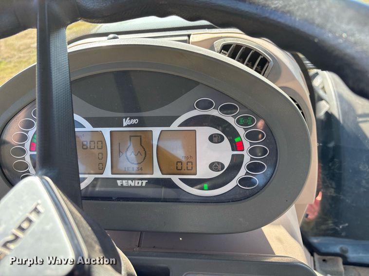 image for item EY9881 2007 Fendt 924 Vario MFWD tractor