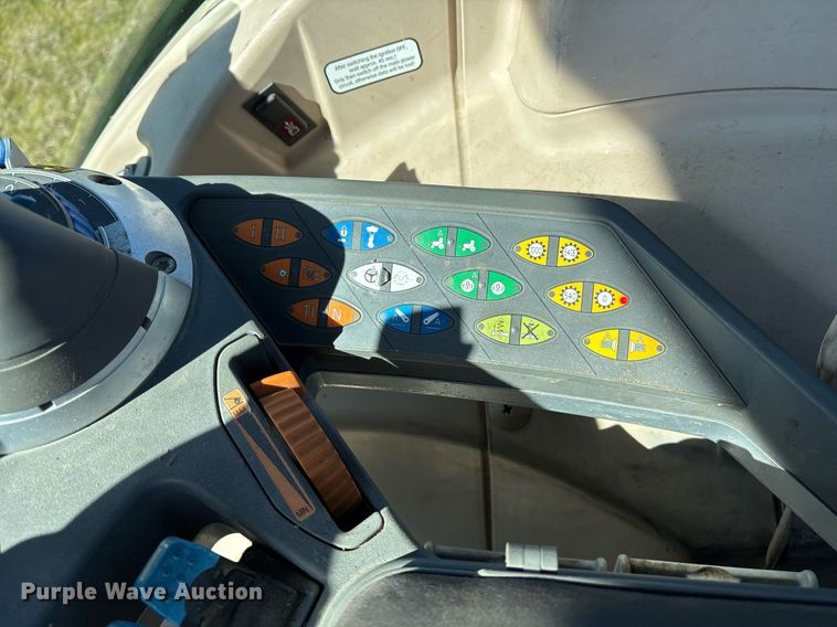 image for item EY9881 2007 Fendt 924 Vario MFWD tractor