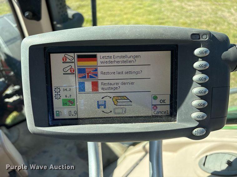 image for item EY9881 2007 Fendt 924 Vario MFWD tractor