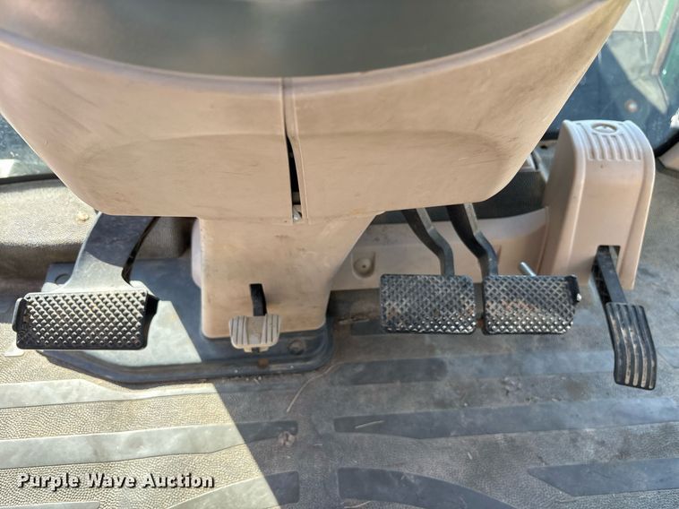 image for item EY9881 2007 Fendt 924 Vario MFWD tractor