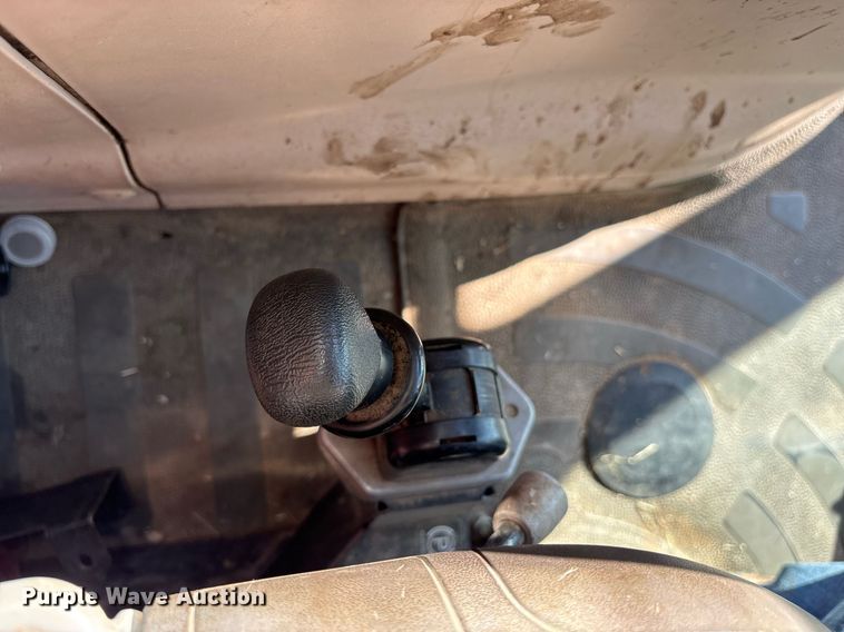 image for item EY9881 2007 Fendt 924 Vario MFWD tractor