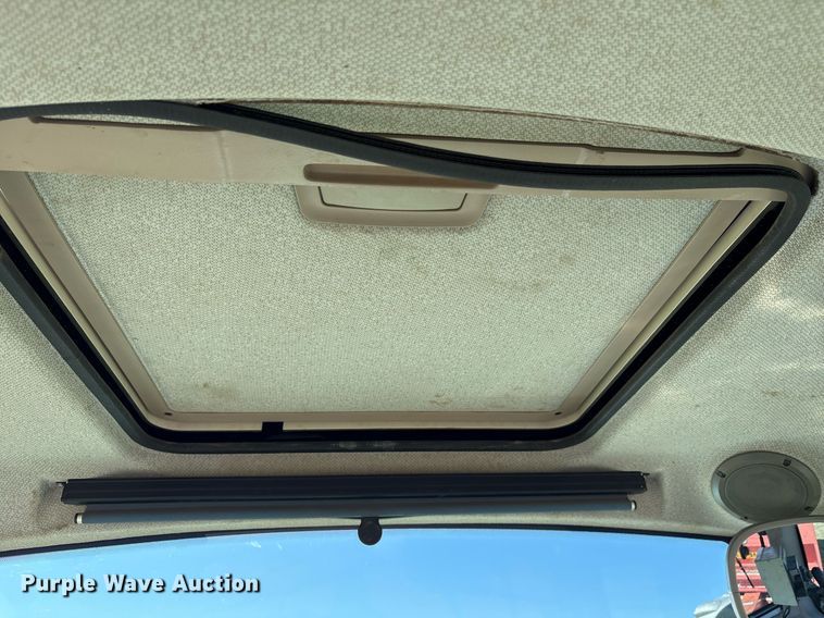 image for item EY9881 2007 Fendt 924 Vario MFWD tractor