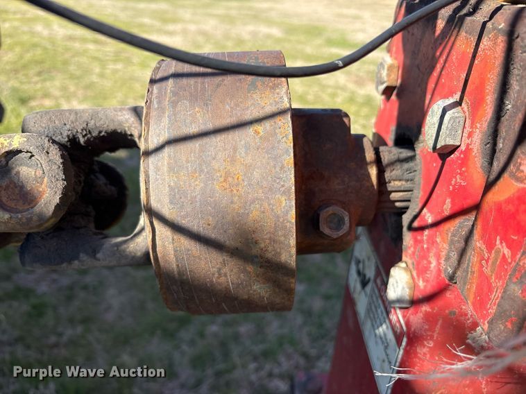 image for item EY9882 Meyer 9524 manure spreader