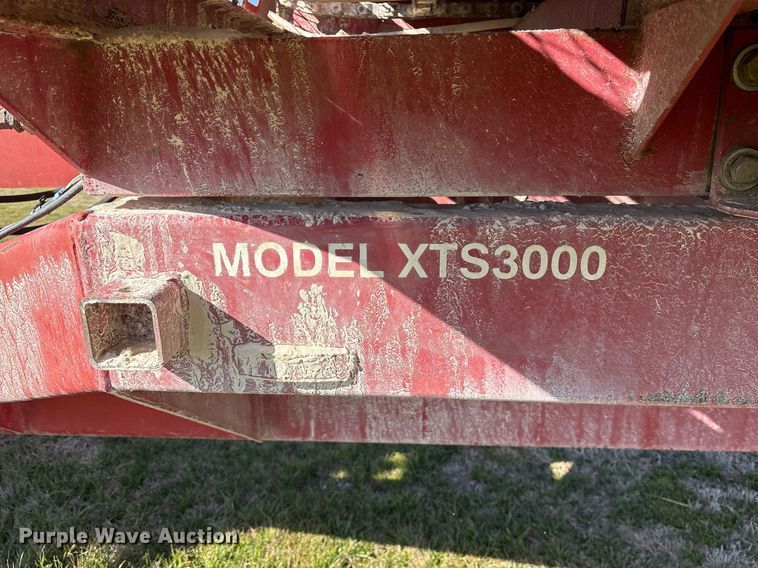 image for item EY9882 Meyer 9524 manure spreader