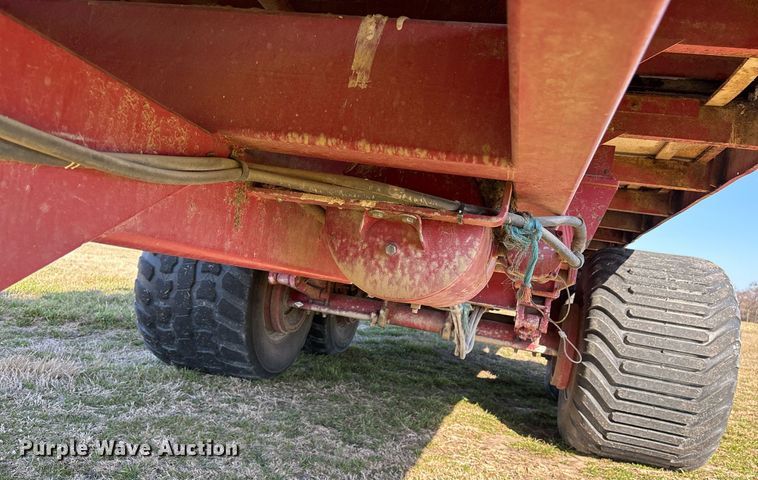 image for item EY9882 Meyer 9524 manure spreader