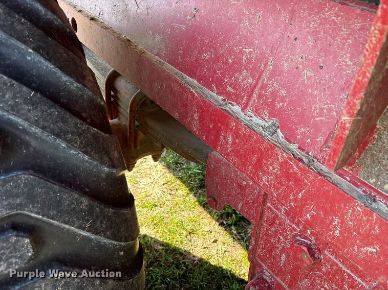 image for item EY9882 Meyer 9524 manure spreader