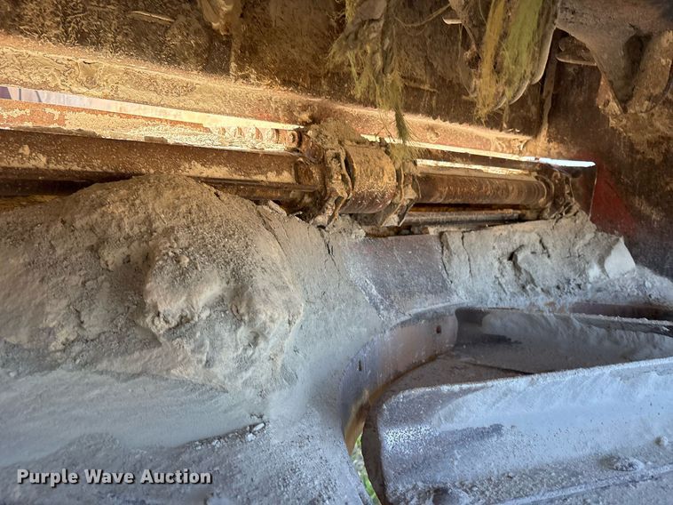 image for item EY9882 Meyer 9524 manure spreader