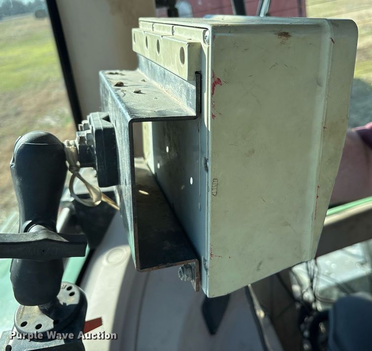 image for item EY9882 Meyer 9524 manure spreader