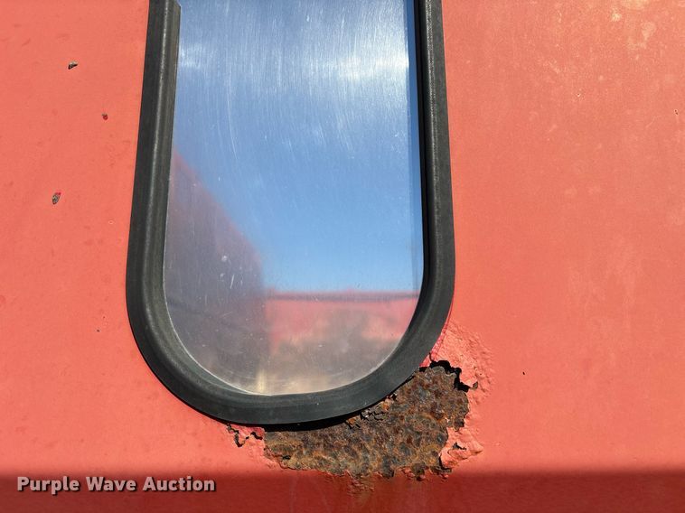 image for item EY9882 Meyer 9524 manure spreader