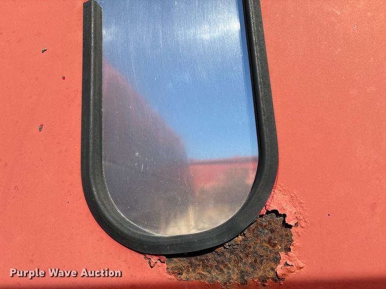 image for item EY9882 Meyer 9524 manure spreader