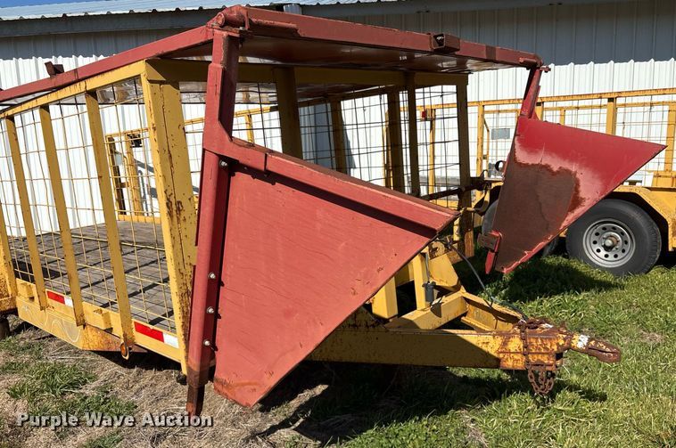 image for item EY9882 Meyer 9524 manure spreader