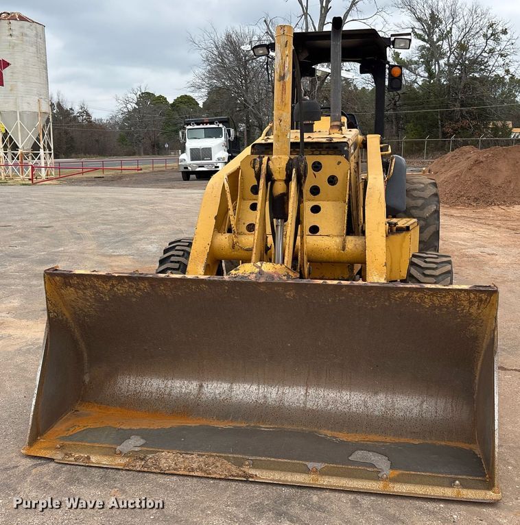 image for item EY9892 John Deere 210LE landscape tractor