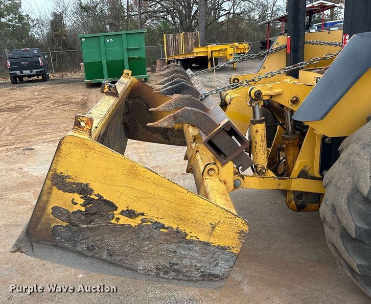 image for item EY9892 John Deere 210LE landscape tractor