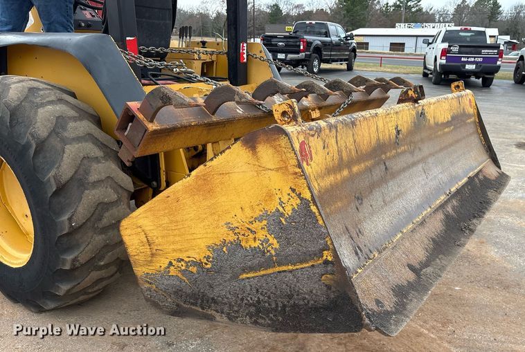 image for item EY9892 John Deere 210LE landscape tractor