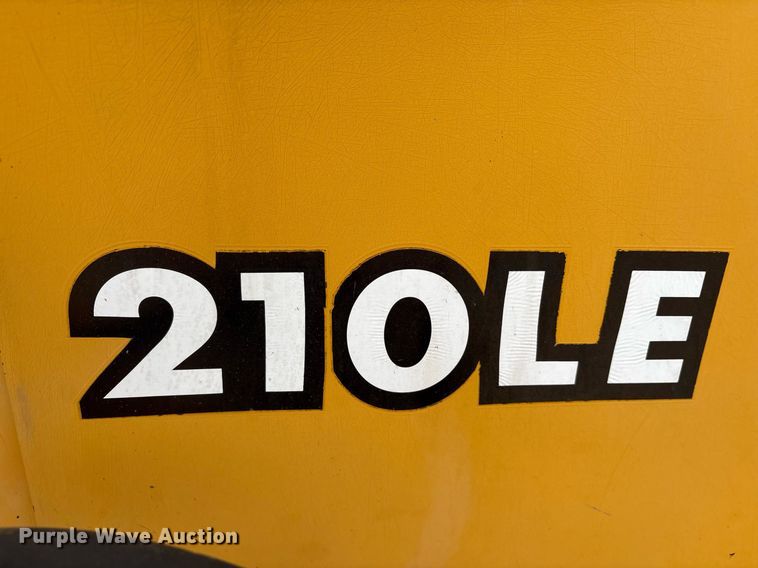 image for item EY9892 John Deere 210LE landscape tractor