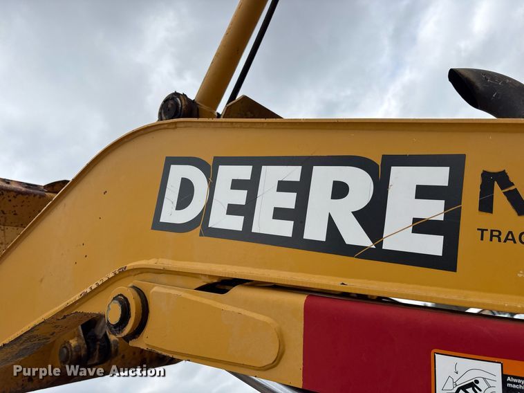 image for item EY9892 John Deere 210LE landscape tractor