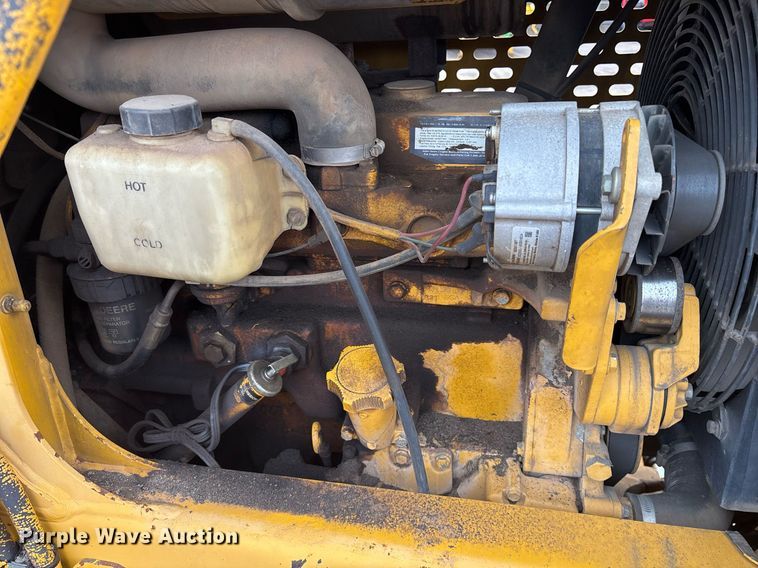 image for item EY9892 John Deere 210LE landscape tractor