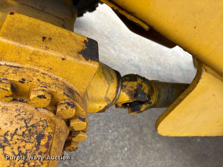 image for item EY9892 John Deere 210LE landscape tractor