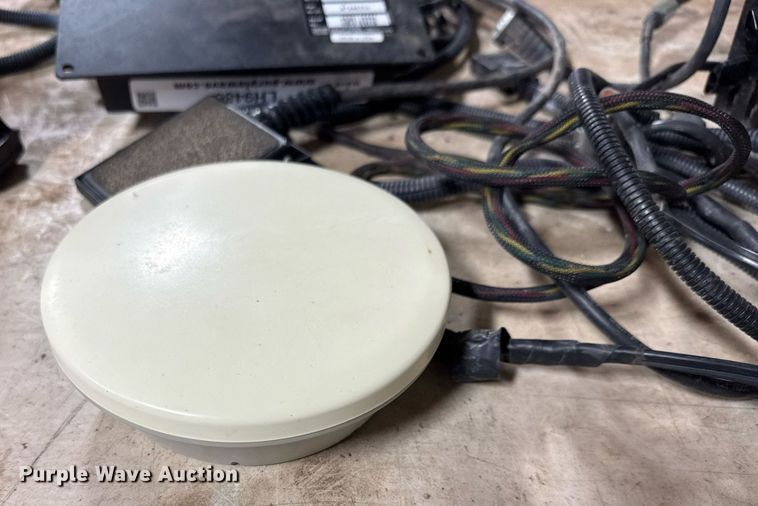 image for item LH9480 Trimble  EZ-Steer assisted steering system