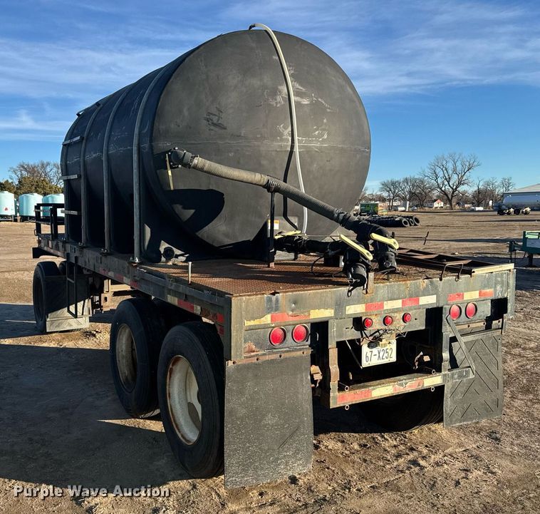 image for item NN9511 Flatbed trailer