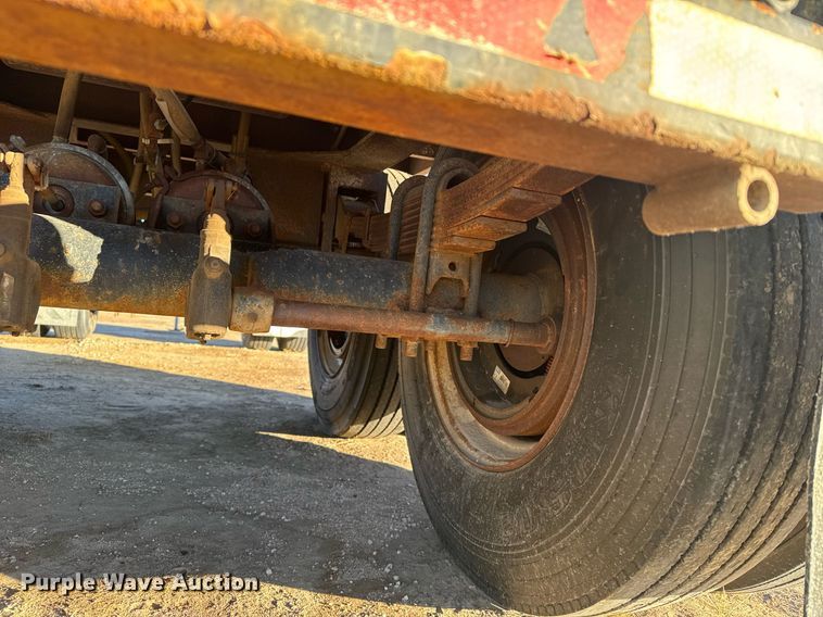 image for item NN9511 Flatbed trailer