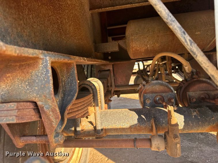 image for item NN9511 Flatbed trailer