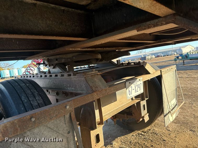 image for item NN9511 Flatbed trailer