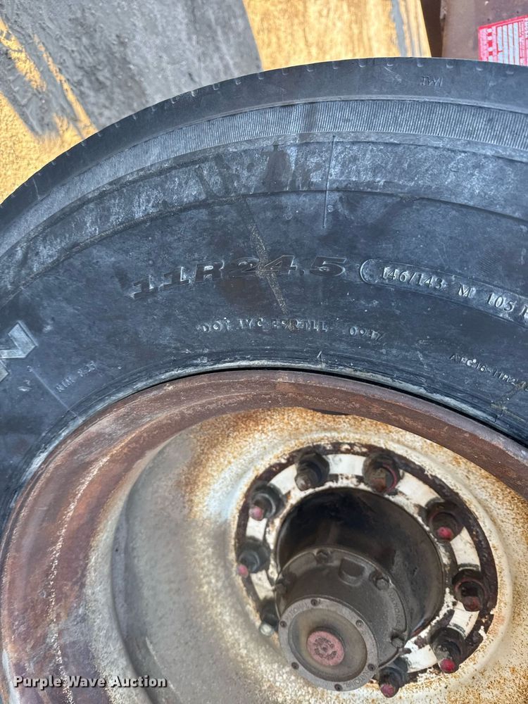 image for item NN9511 Flatbed trailer