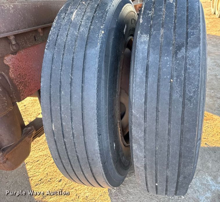 image for item NN9511 Flatbed trailer