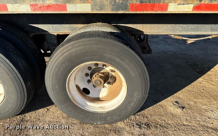 image for item NN9511 Flatbed trailer