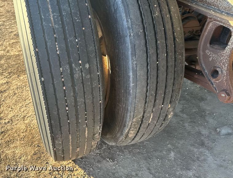 image for item NN9511 Flatbed trailer