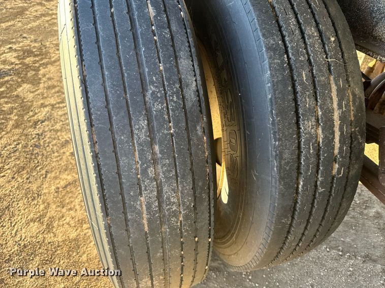 image for item NN9511 Flatbed trailer