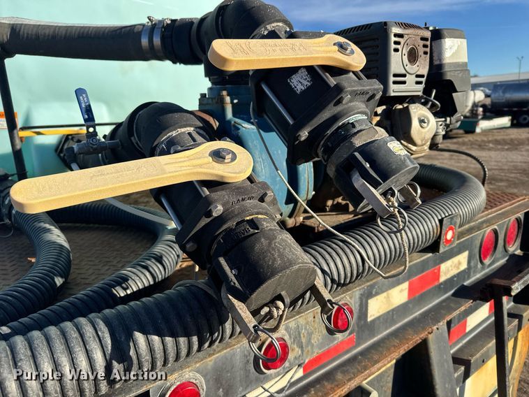 image for item NN9512 Flatbed trailer