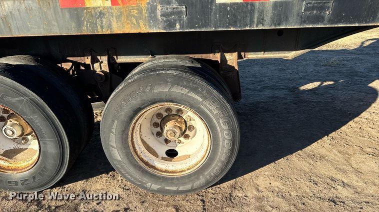 image for item NN9512 Flatbed trailer