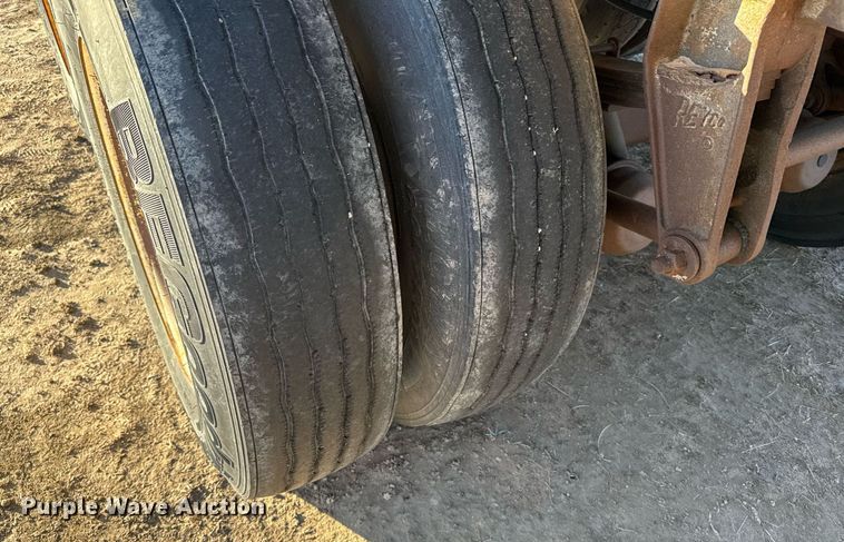 image for item NN9512 Flatbed trailer