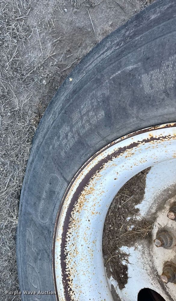 image for item NN9512 Flatbed trailer