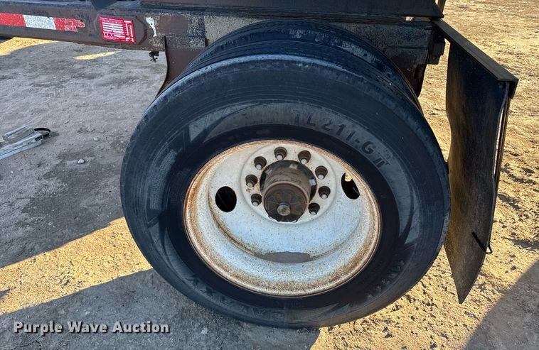 image for item NN9512 Flatbed trailer