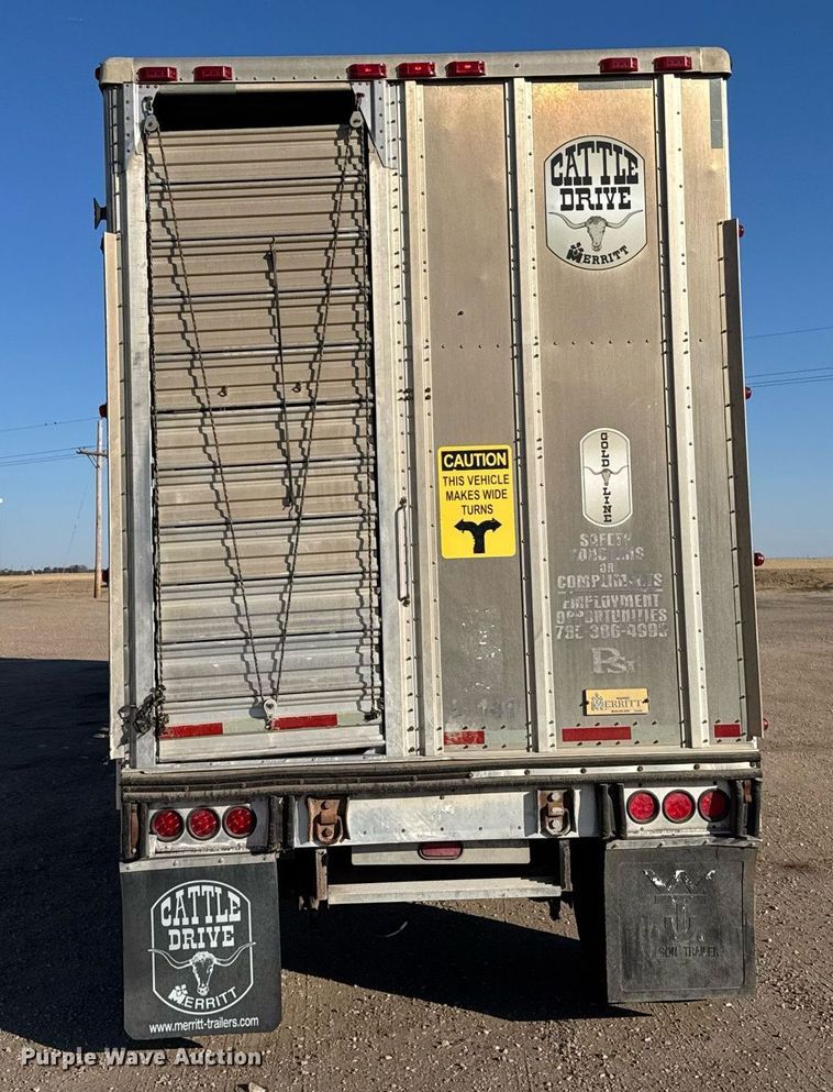 image for item NN9542 2017 Merritt livestock trailer
