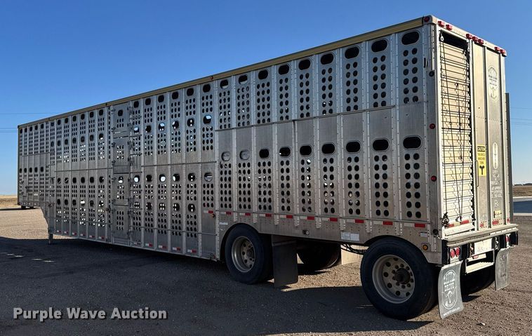 image for item NN9542 2017 Merritt livestock trailer
