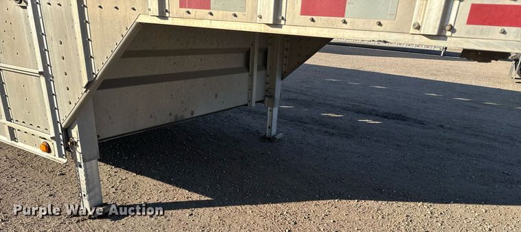 image for item NN9542 2017 Merritt livestock trailer