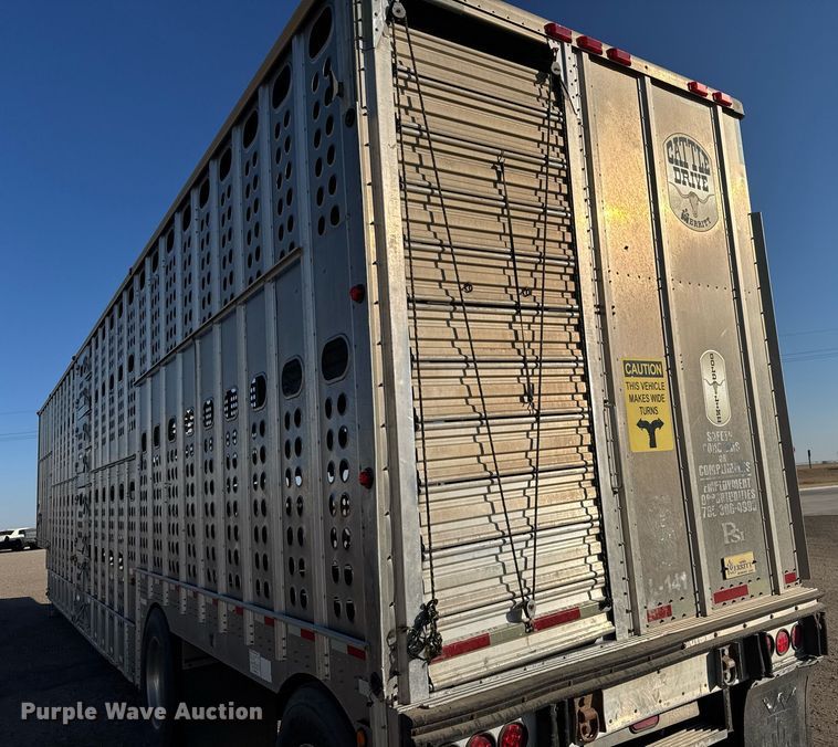 image for item NN9542 2017 Merritt livestock trailer