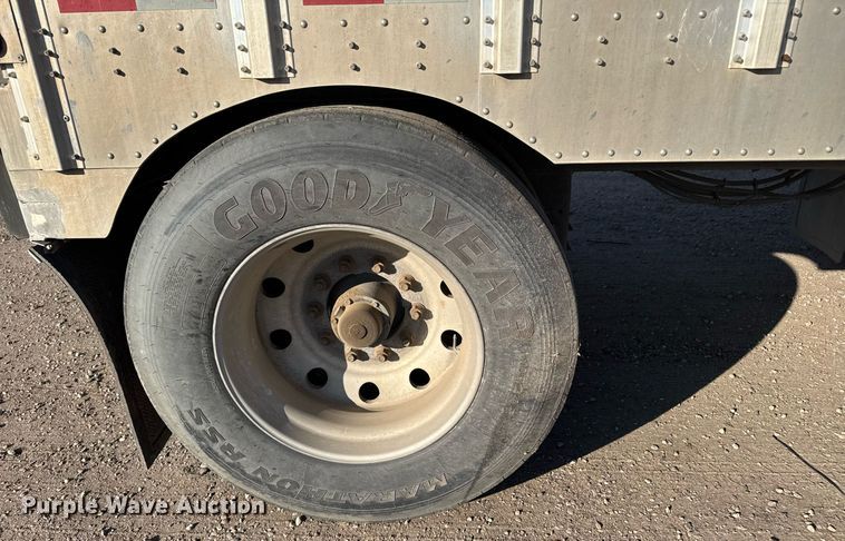 image for item NN9542 2017 Merritt livestock trailer