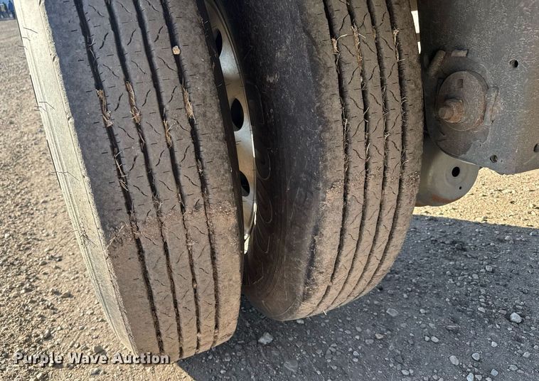 image for item NN9542 2017 Merritt livestock trailer