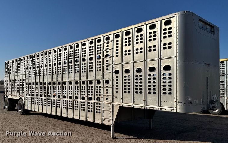 image for item NN9543 2008 Wilson PSDCL 402 livestock trailer