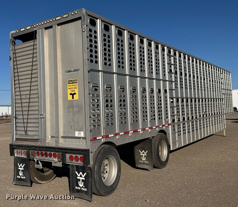 image for item NN9543 2008 Wilson PSDCL 402 livestock trailer