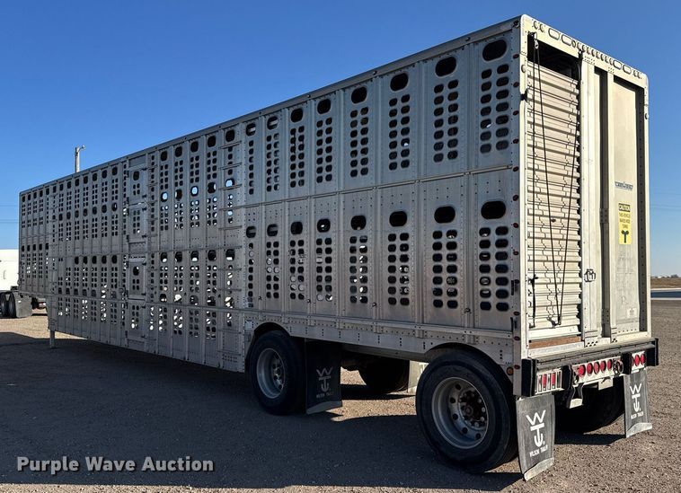 image for item NN9543 2008 Wilson PSDCL 402 livestock trailer